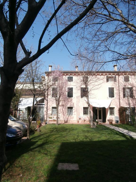 Bed And Breakfast Villa Franca Вилафранка ди Верона Стая снимка